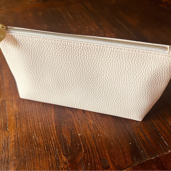 NuFace Skincare Trinity + w/ Effective Lip & Eye Attachment + Full Size Extras - Picture 8 of 8